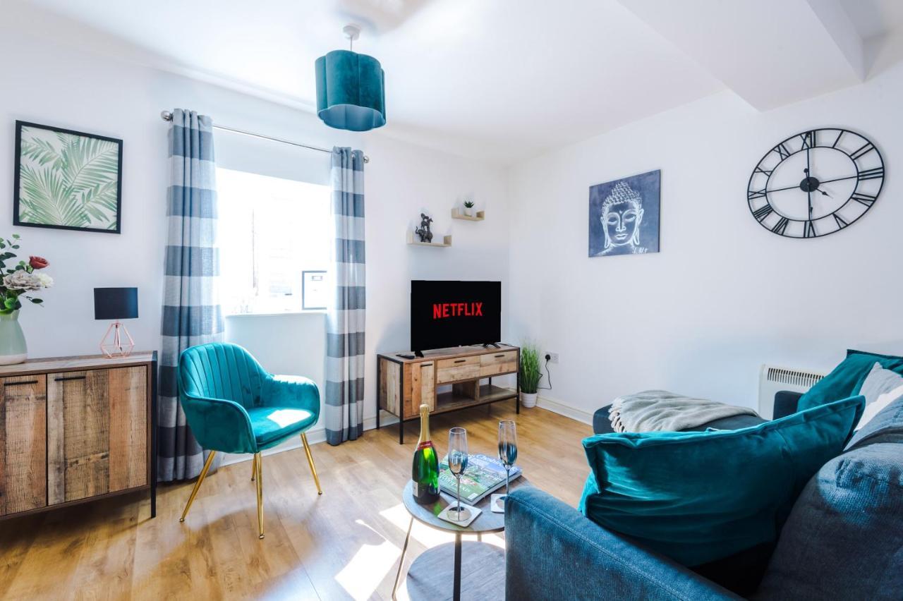 Stylish Chester City Centre Apartment By 53 Degrees Property, Ideal For Couples & Business Professionals - Sleeps 4 Bagian luar foto