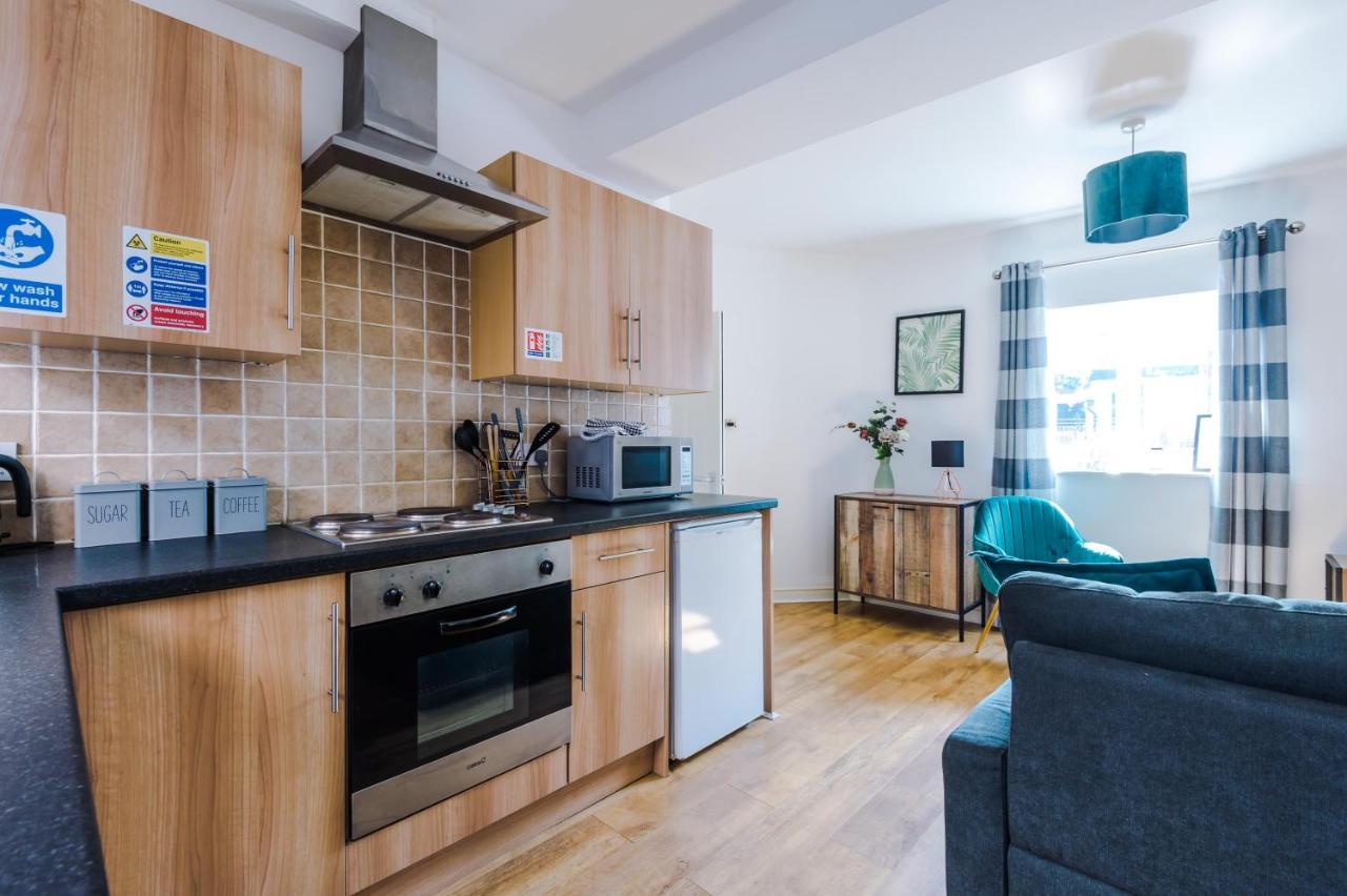 Stylish Chester City Centre Apartment By 53 Degrees Property, Ideal For Couples & Business Professionals - Sleeps 4 Bagian luar foto